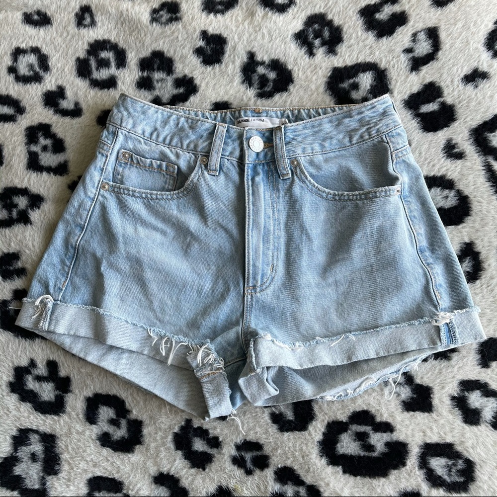 GARAGE light blue mom shorts